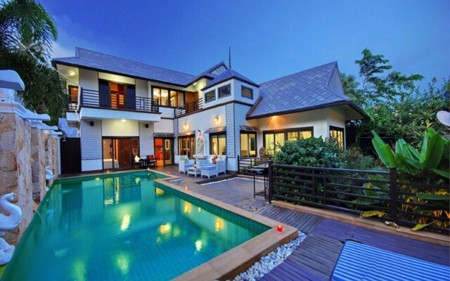 4 Bedroomed Villa In Chaweng P1 SDV193 - By Samui Dream Villas