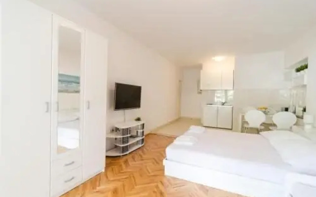 Apartments Raguž