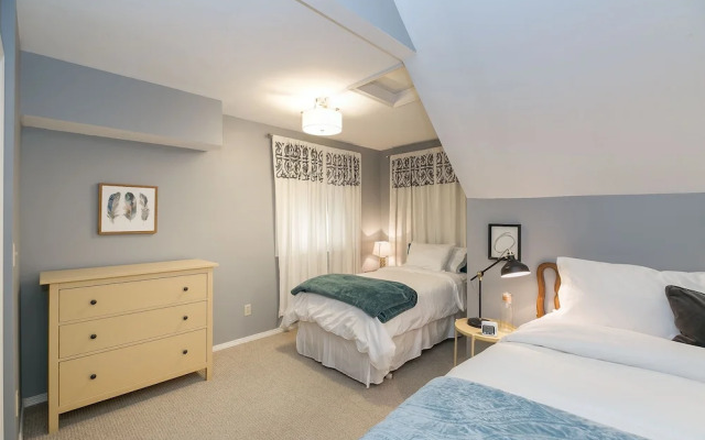 Hyde Park Family Retreat