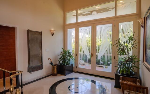 Turtle Cove 3 Bedroom Home by RedAwning