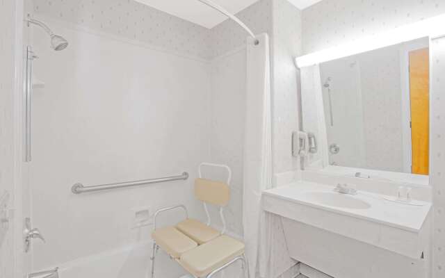 Super 8 by Wyndham Christiansburg