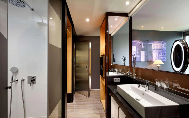 Melia Barcelona Sky