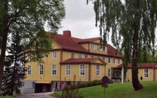 STF Ljungskile Folkhögskola Hostel and Hotel