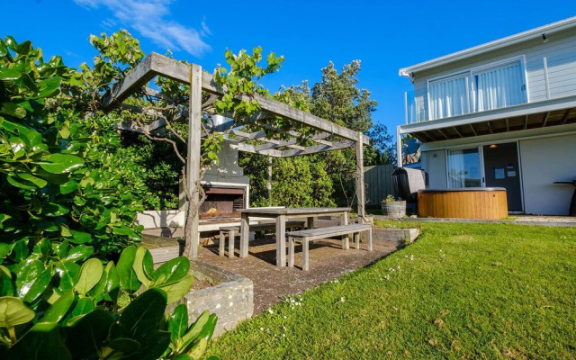 Palm Ridge - near Onetangi & Palm Beach