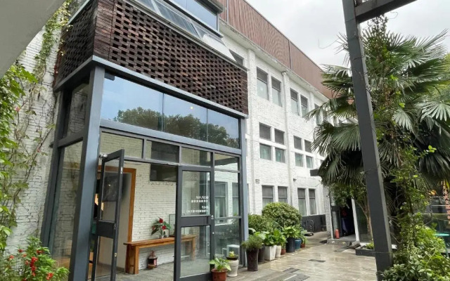 Luoyang Yijia International Youth Hostel