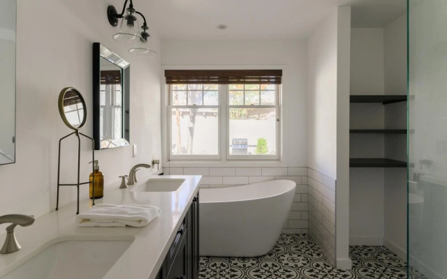 E Mcknight 2 - Onyx in Scottsdale