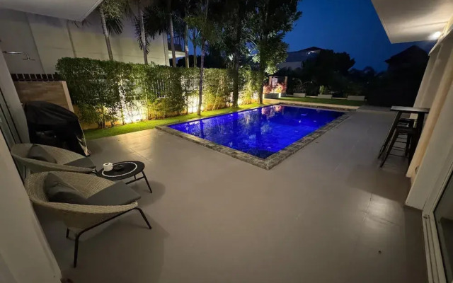 Luxury with Ocean Views&Private Rooftop