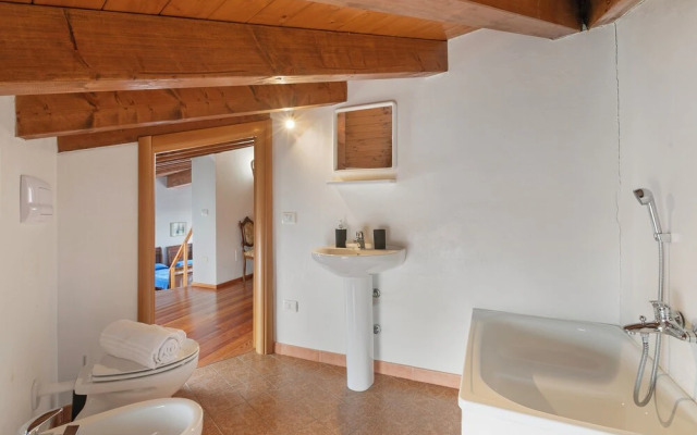 Teseo House - Lake View