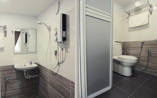 Room V @ Jalan Megat