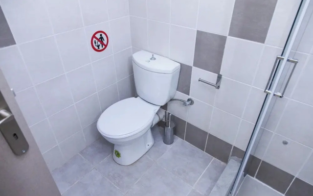 Cozy apt near Stavros Niarchos Park