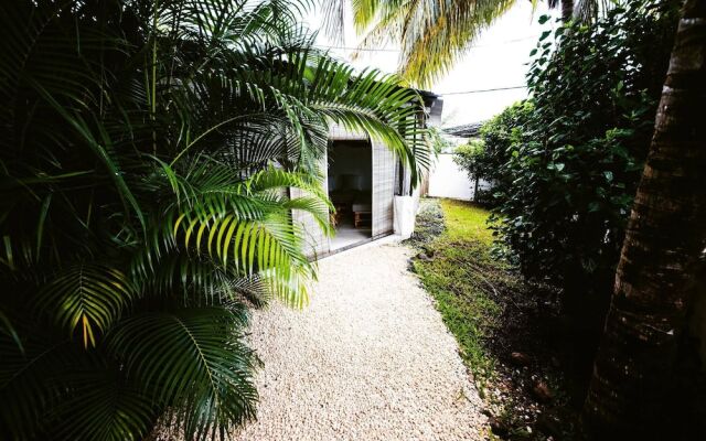 Ti Baz Beach House With Mountain View