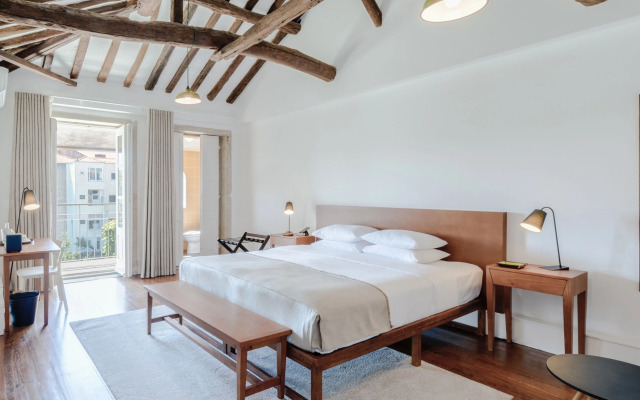 Oporto Collection Rosario- Luxury Suites