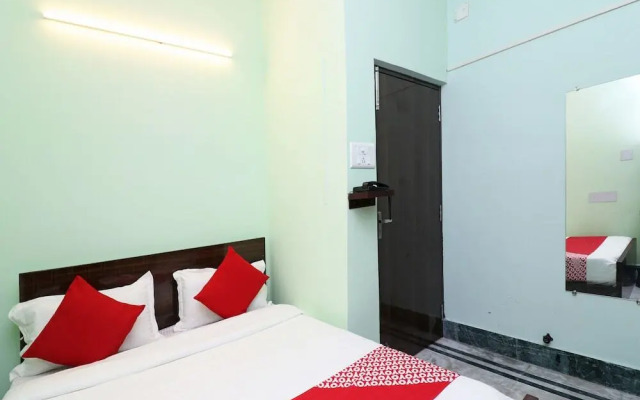 Studio Atrium by OYO Rooms