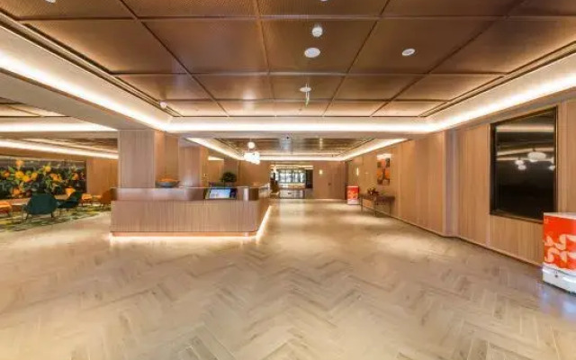 Orange Hotel (Dongying Qingfeng Lake)