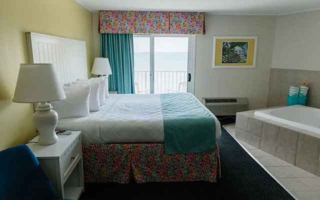 Breakers Resort & Beach Bar