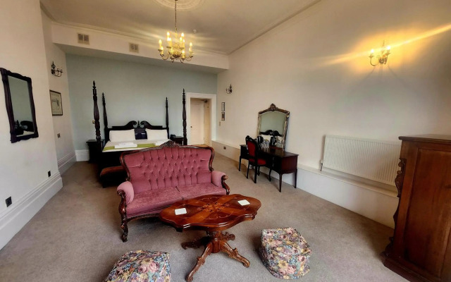 Keppel's Head Hotel