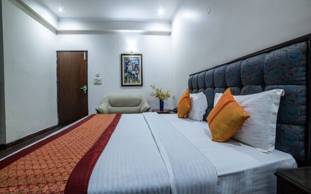 OYO 14545 Hotel Blueleaf