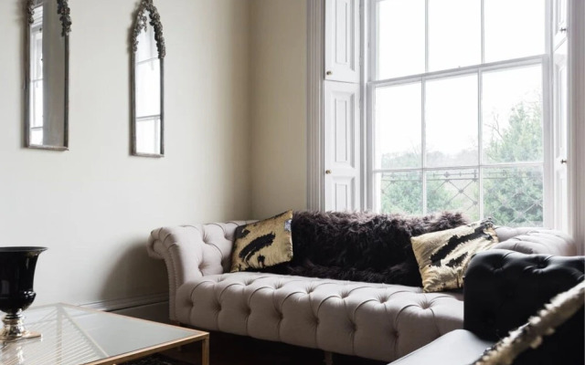 The Prince George Townhouse - Gorgeous 5bdr Townhouse