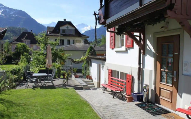 Adventure Guesthouse