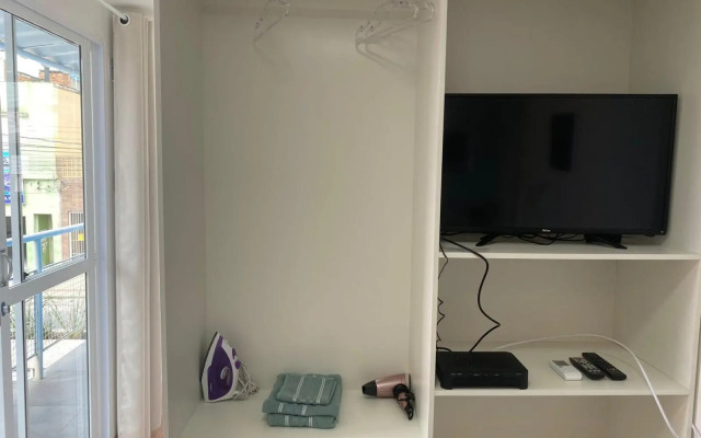 Loft container central c/ estacionamento