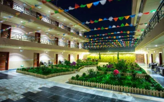 Lugu Shiguang Hotel