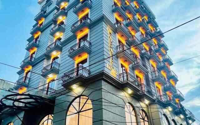 TH BonRoyal Hotel