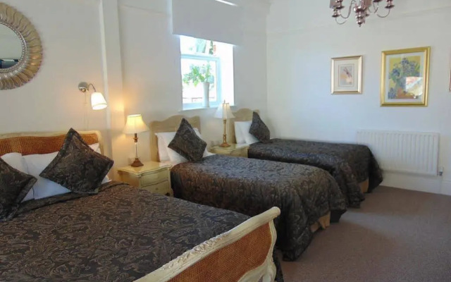Holywell Guest House