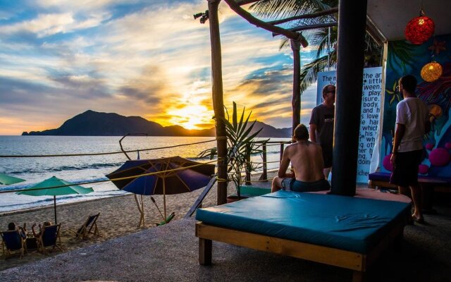 Hostal Olas Altas