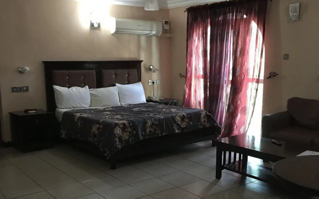 GQ International Hotel
