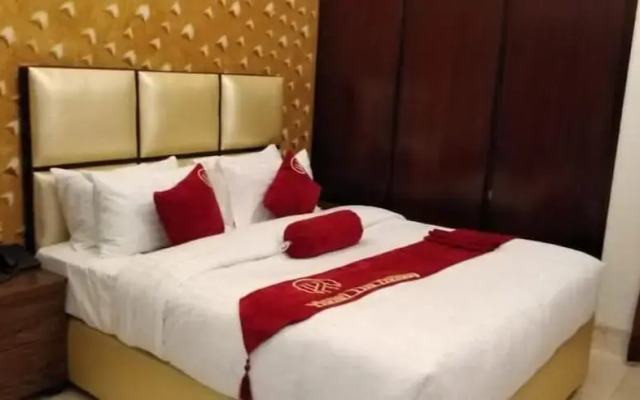 Hotel The Holiday