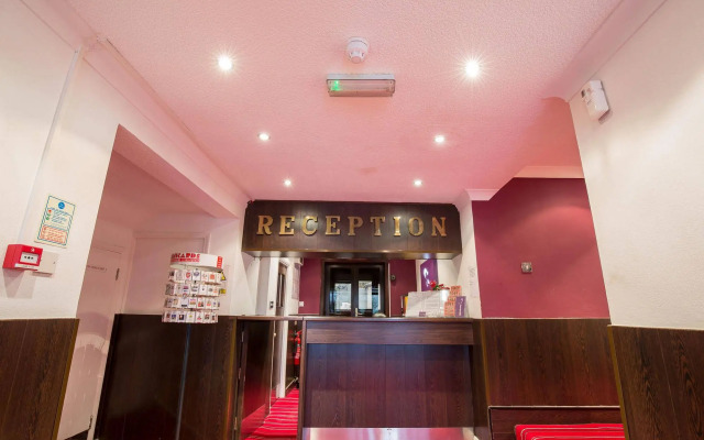 Rossmore Hotel