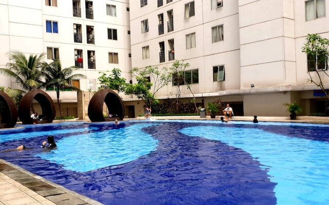 Clean & Comfy Room at Bassura with open view window