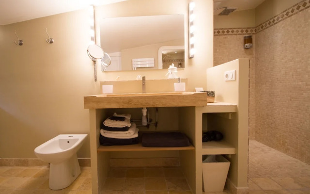 Aux Oiseaux de Provence