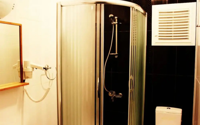 Maidos Hotel & Suites