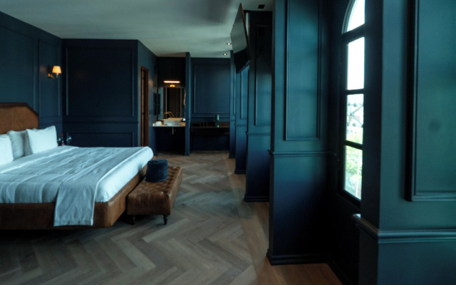 The Green Escape Suite
