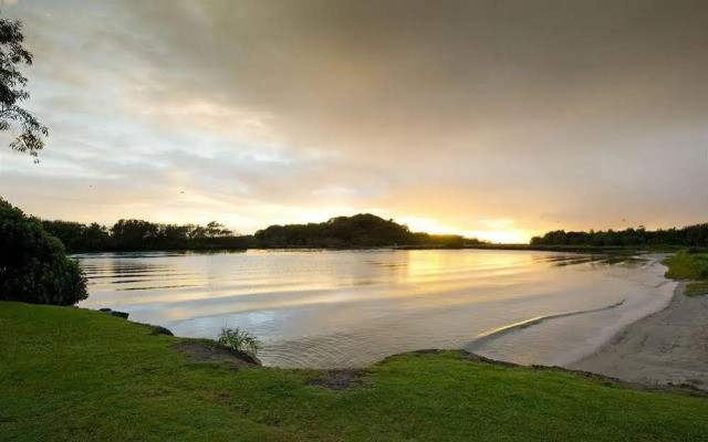 Reflections Ferry Reserve - Holiday Park