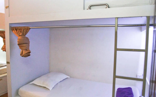 Pillow Talk Hostel