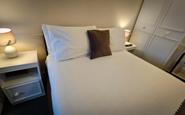 The Nelson Hotel