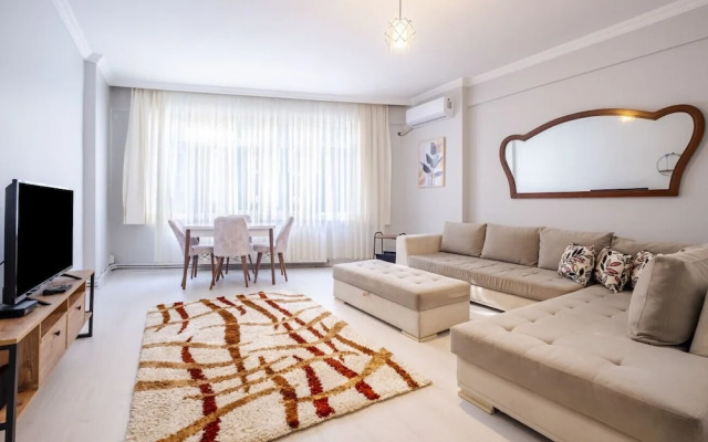 Fully Equipped Cozy Home in Kadikoy