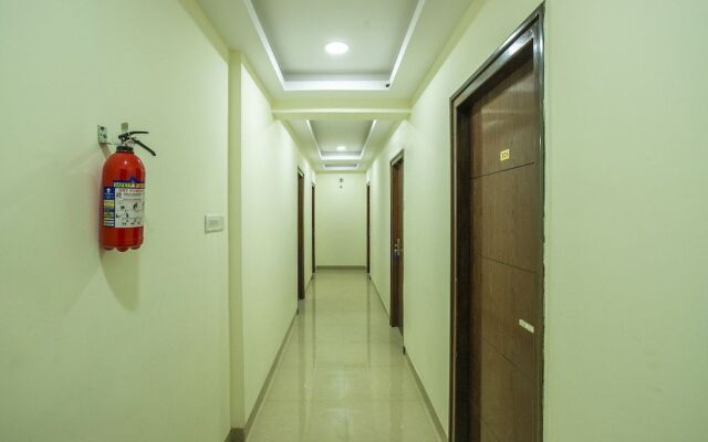 OYO 22836 Hotel Amster Inn