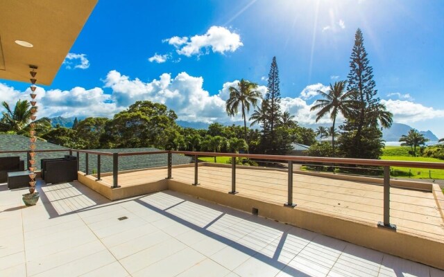 Punahele Point 3 Bedroom Home by Redawning