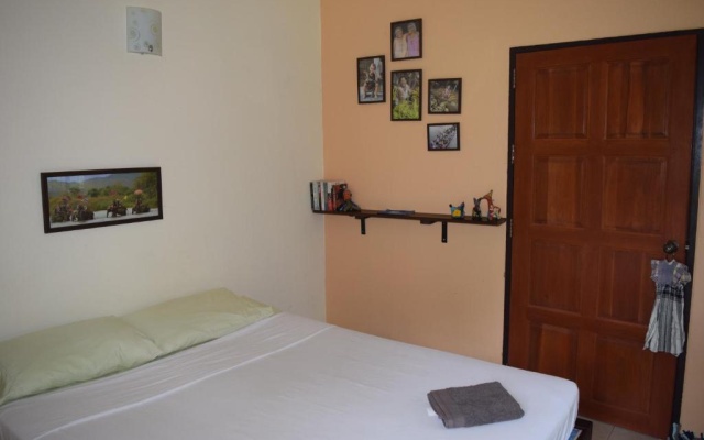 Manora Garden B & B – Guest Rooms – Phang Nga