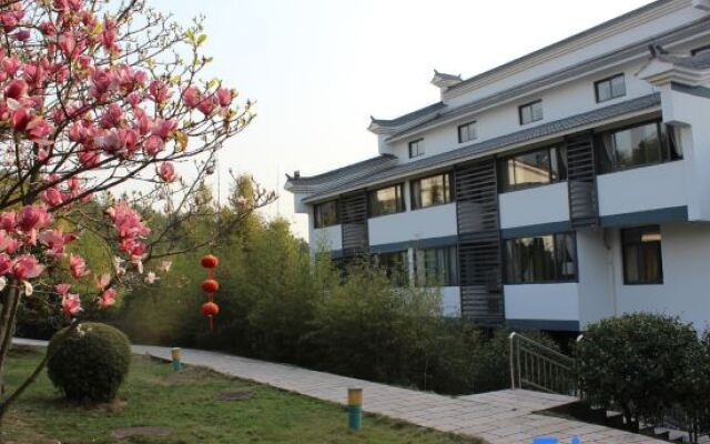 Qingzhu Hotel