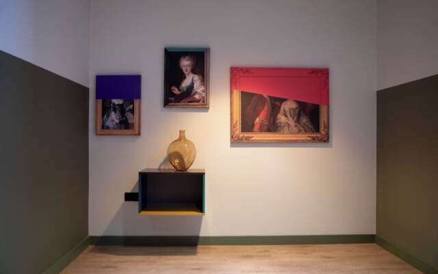 Bob W Tower Hill Studios