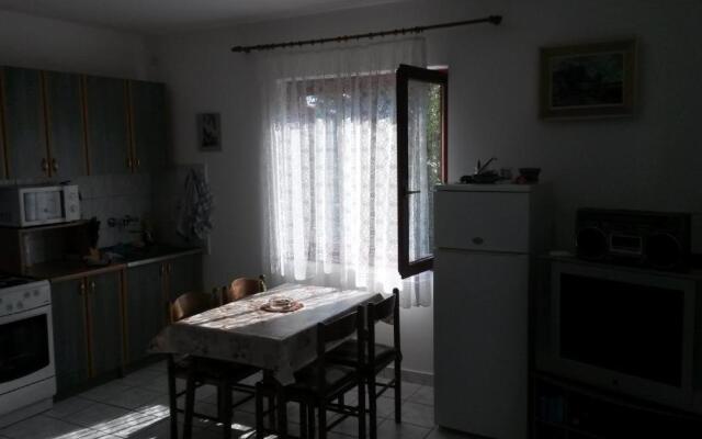Apartment Lokvice