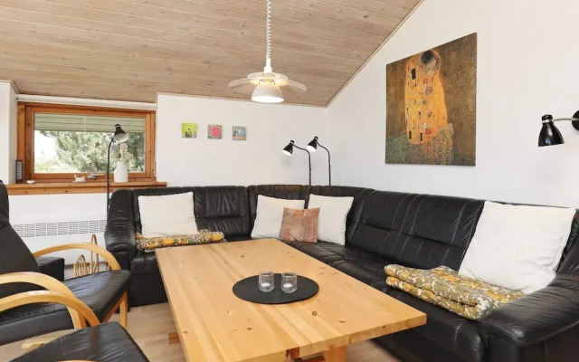 6 Person Holiday Home in Ringkobing