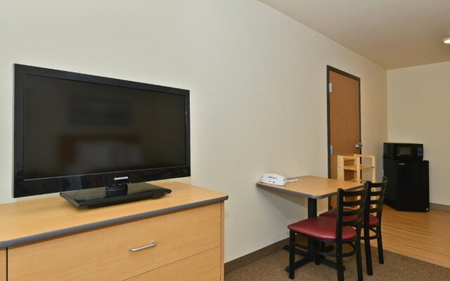 Amelia Extended Stay & Hotel