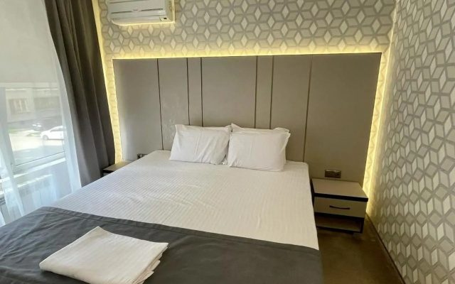 Hotel Cosmos