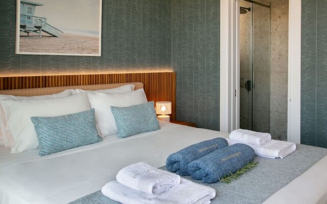 Chris Le Mare Gold Luxury Villa By Louis Hotels