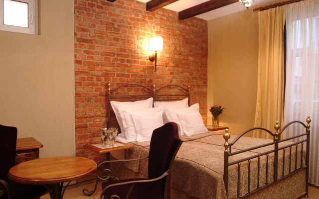 Topaz Boutique Hotel